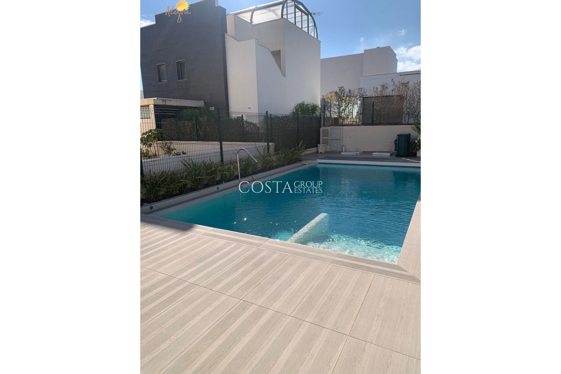 Herverkoop - Huis -
Orihuela Costa