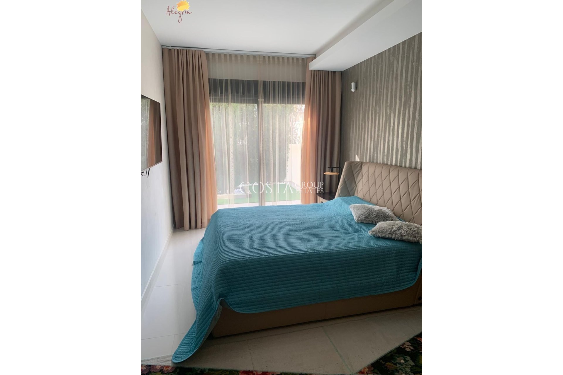 Herverkoop - Huis -
Orihuela Costa