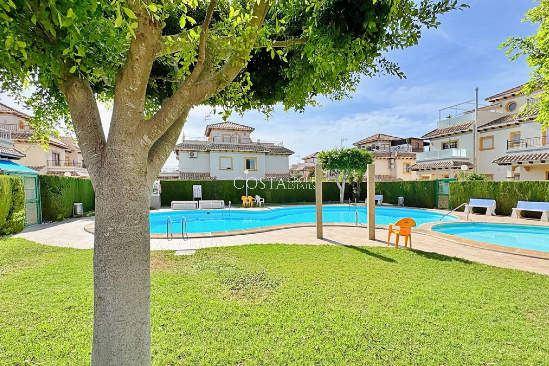 Herverkoop - Huis -
Orihuela - La Campana