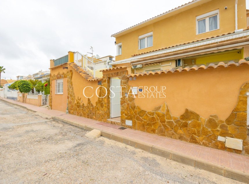 Herverkoop - Huis -
Orihuela - La Florida