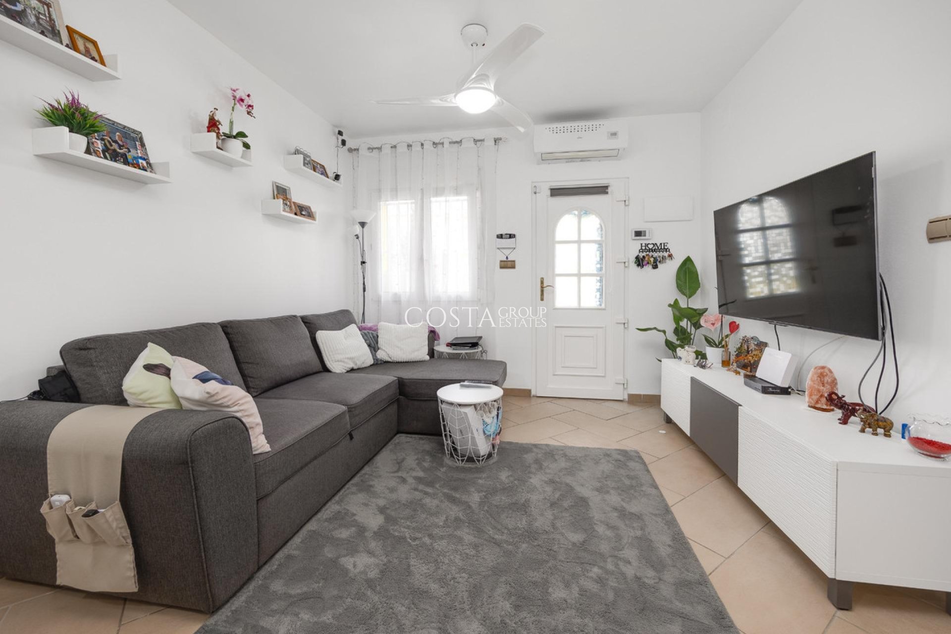 Herverkoop - Huis -
Orihuela - La Florida