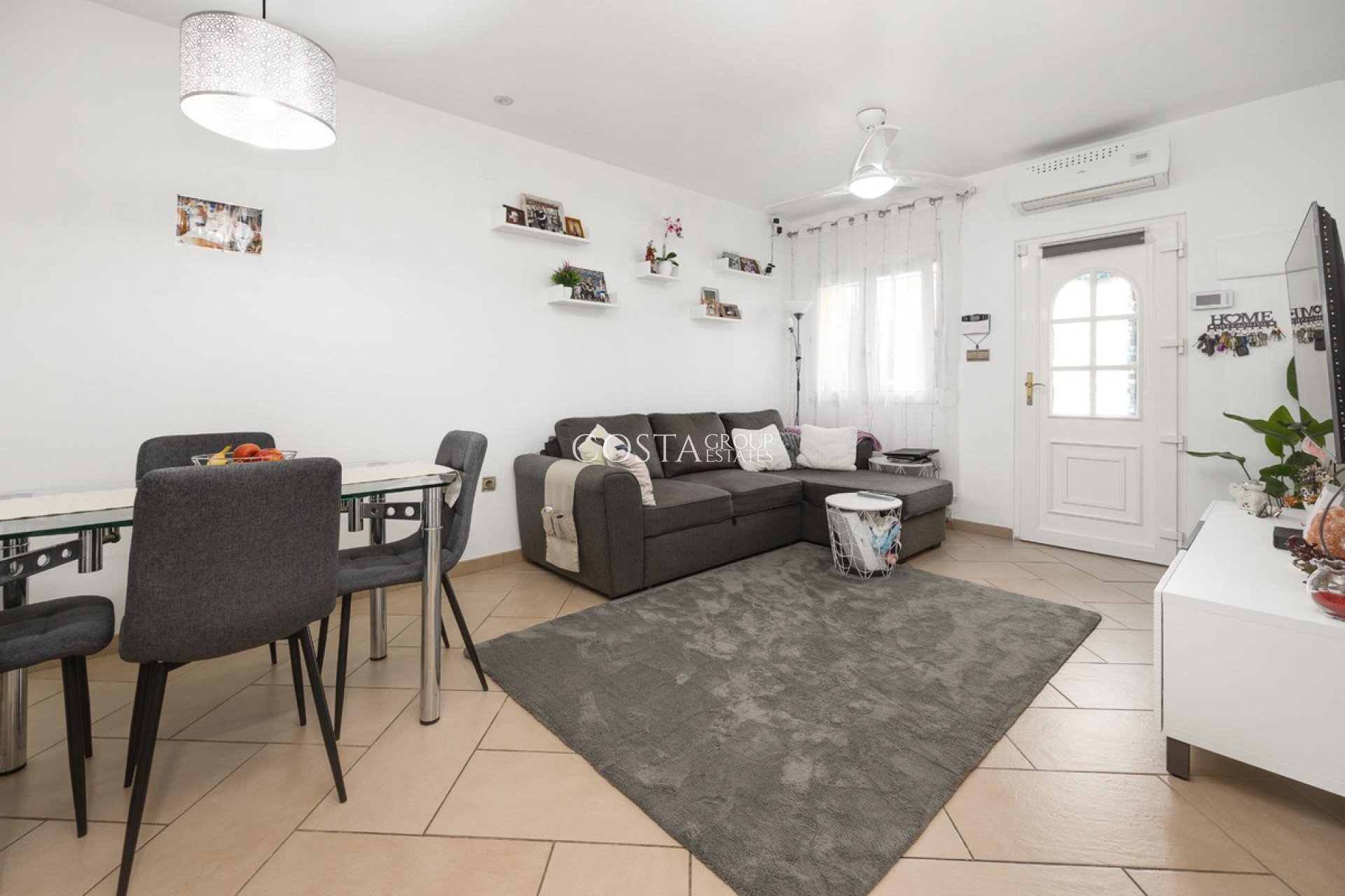Herverkoop - Huis -
Orihuela - La Florida