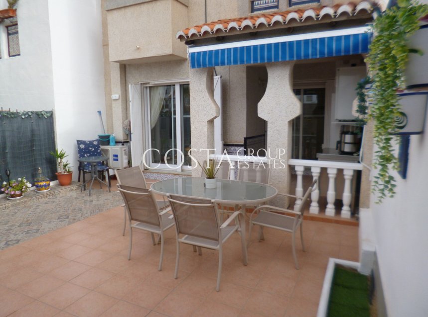 Herverkoop - Huis -
Orihuela - La Zenia