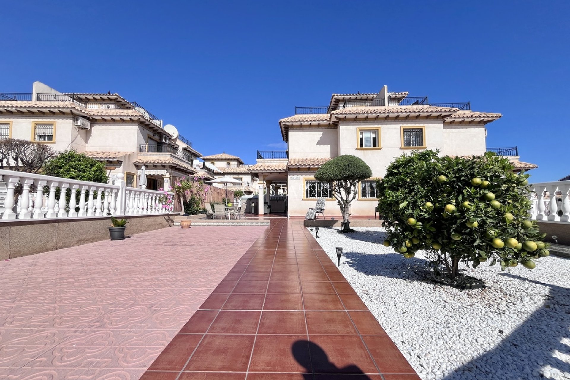 Herverkoop - Huis -
Orihuela - La Zenia