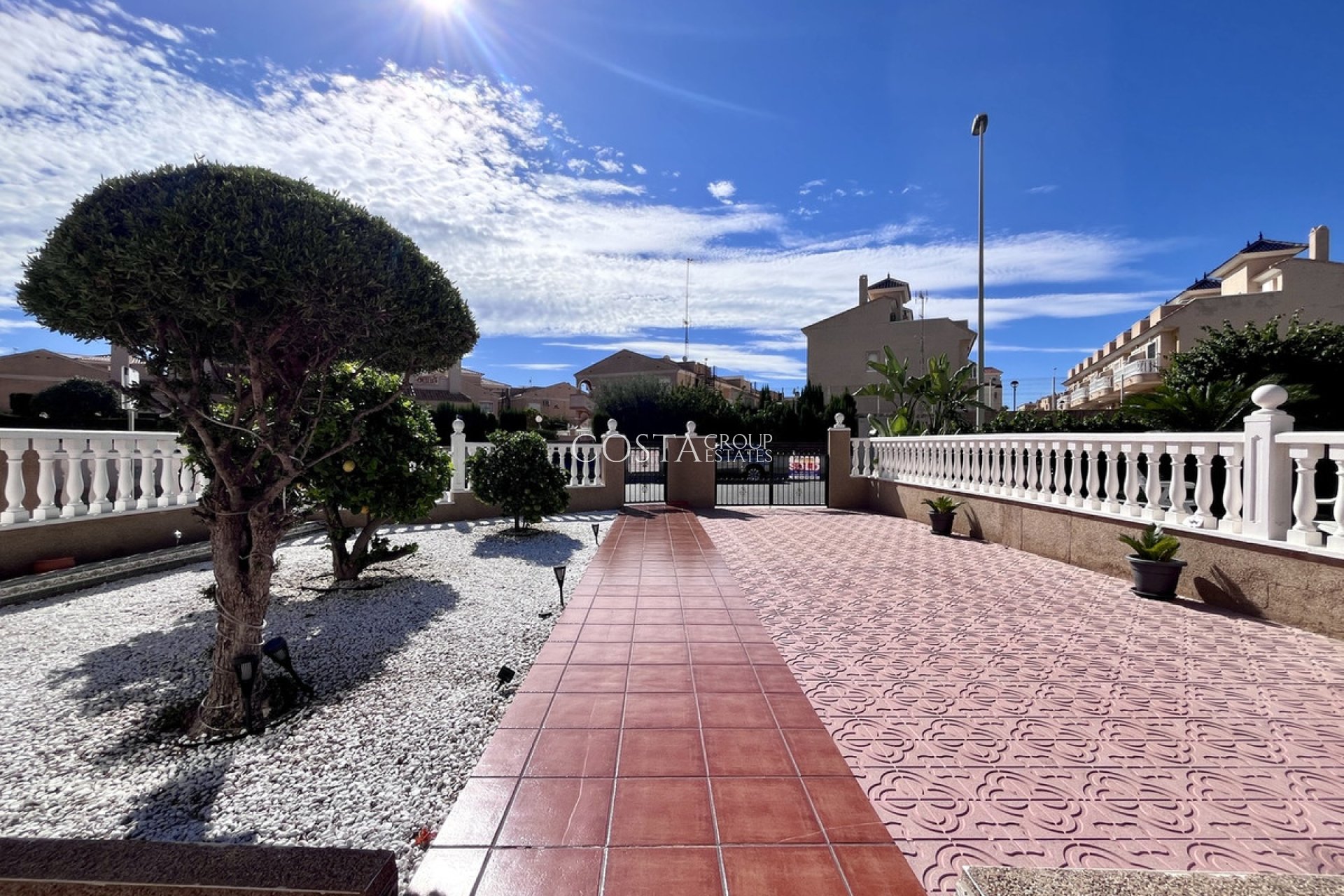 Herverkoop - Huis -
Orihuela - La Zenia