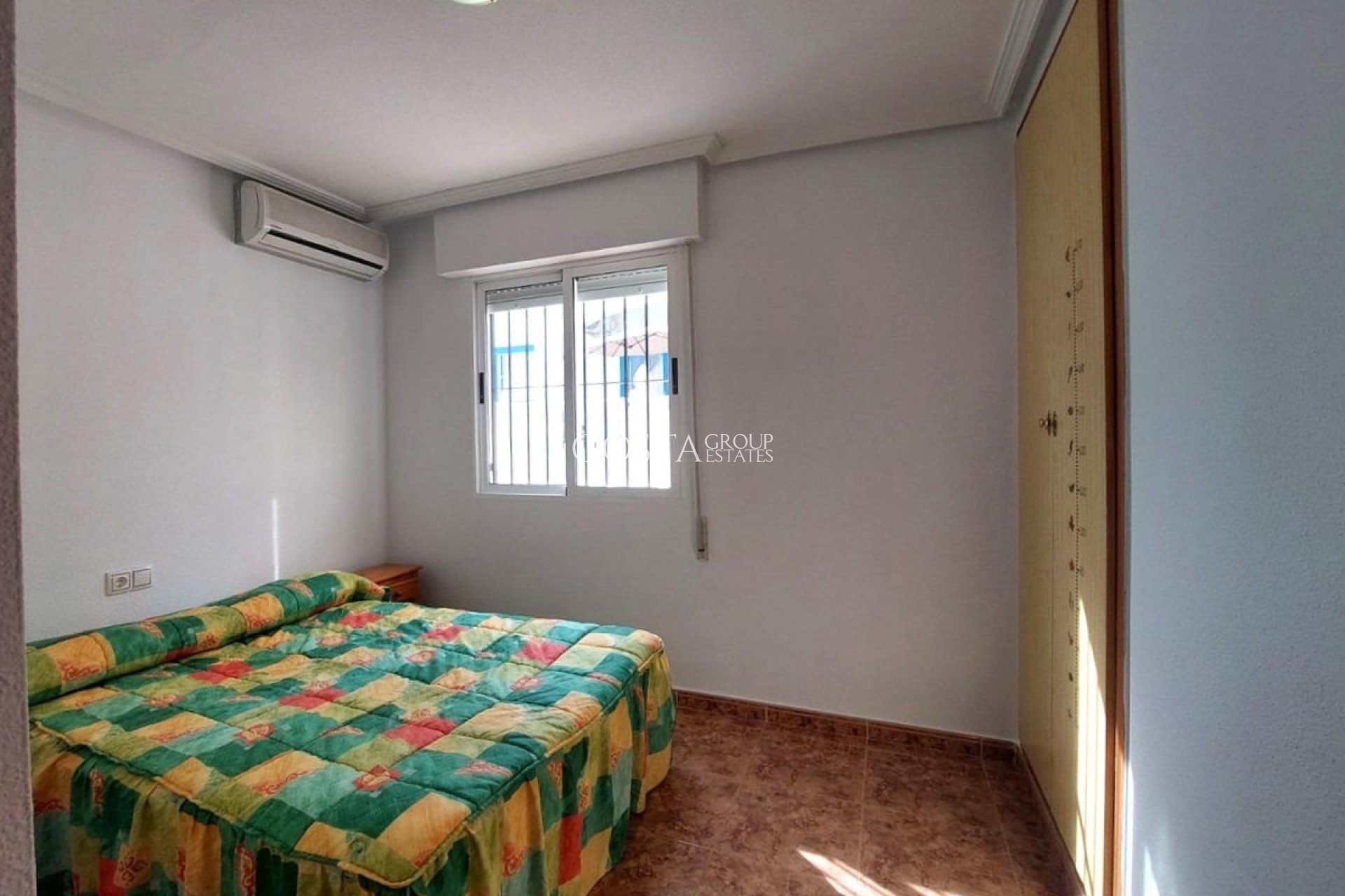 Herverkoop - Huis -
Orihuela - Los Altos