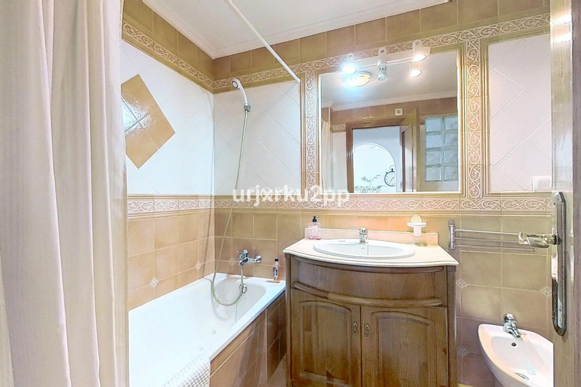 Herverkoop - Huis -
Orihuela - Playa Flamenca