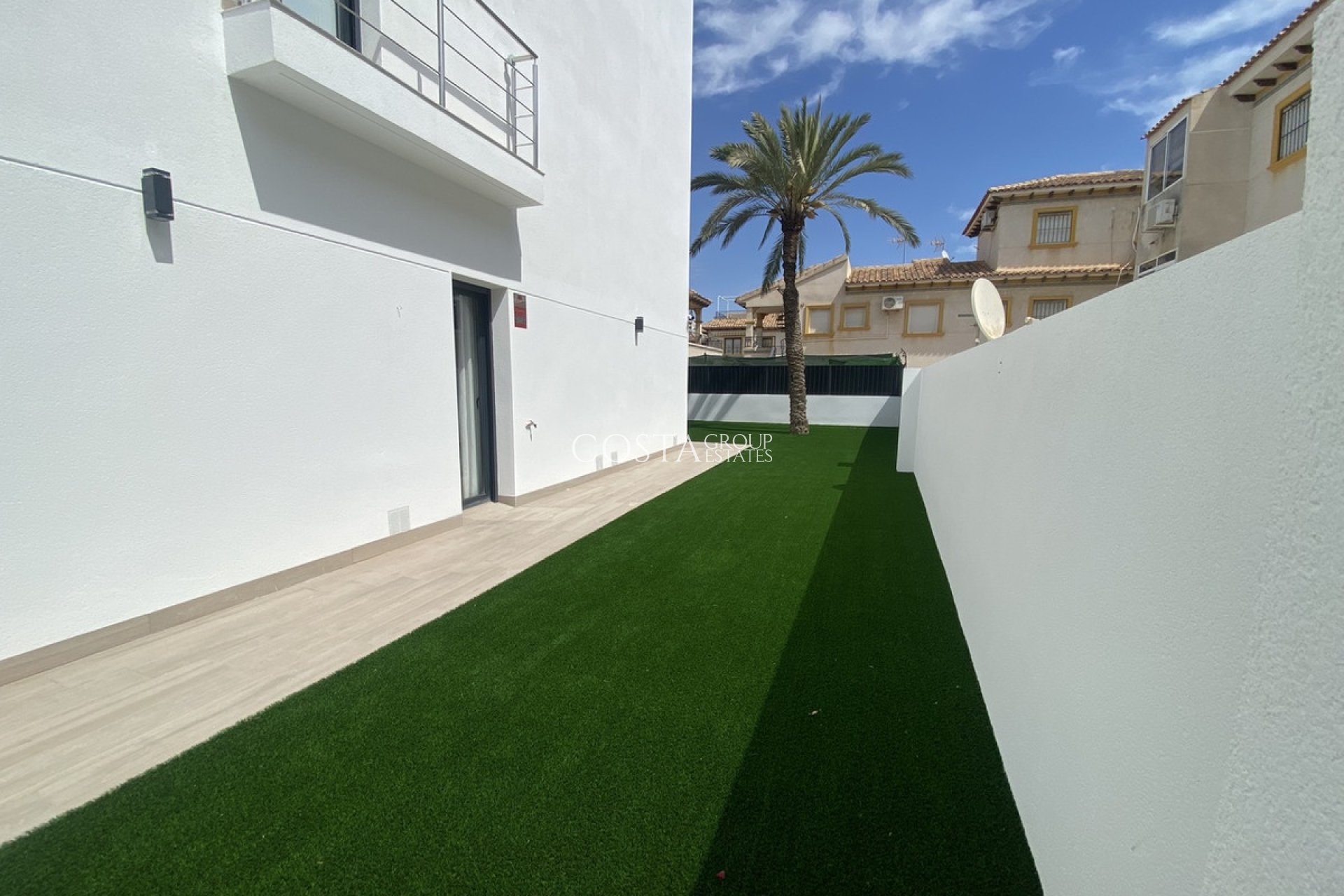 Herverkoop - Huis -
Orihuela - Punta Prima