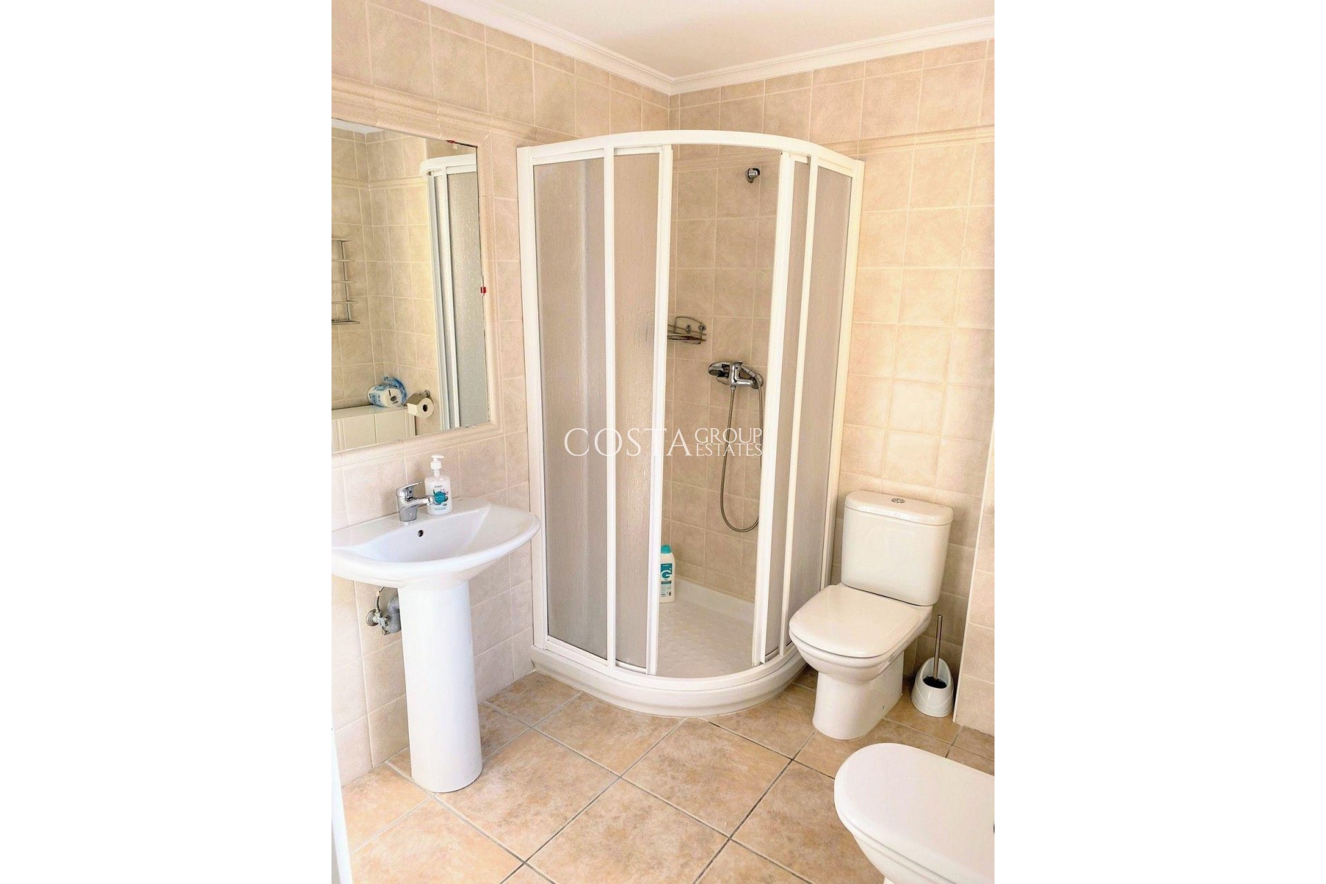 Herverkoop - Huis -
Orihuela - Villamartin