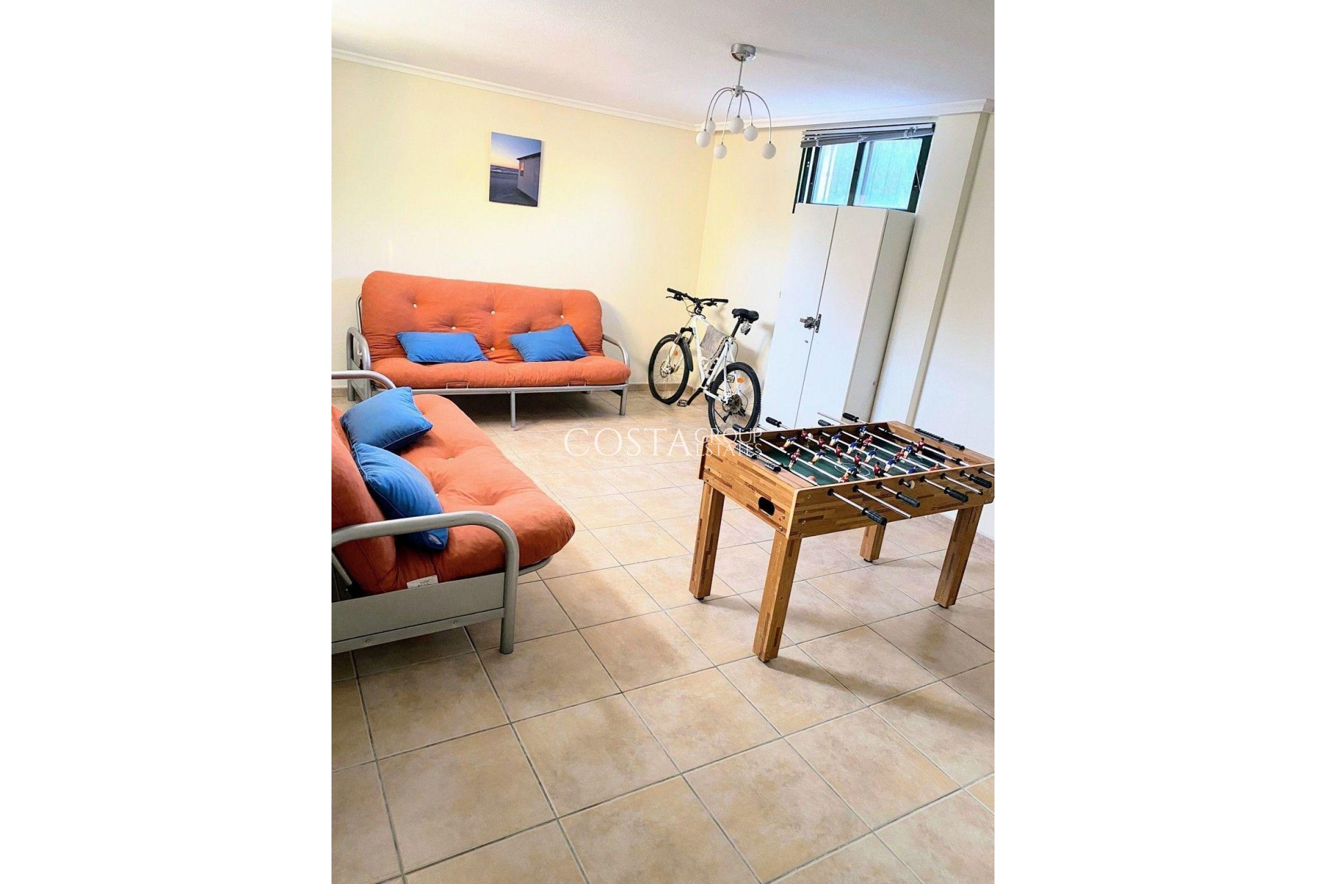 Herverkoop - Huis -
Orihuela - Villamartin