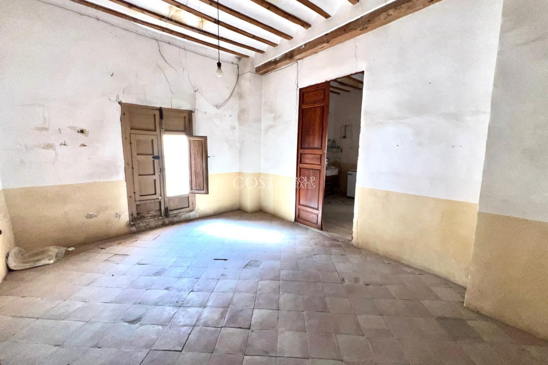 Herverkoop - Huis -
Pinoso - Pinoso Centro