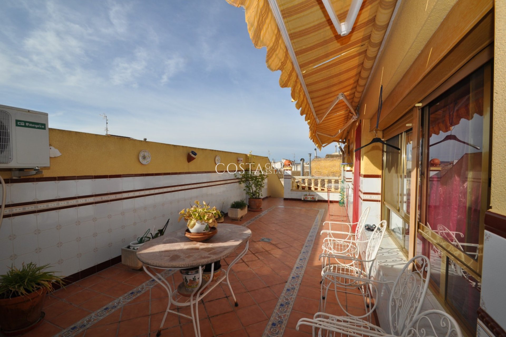 Herverkoop - Huis -
Pinoso - Pinoso Centro