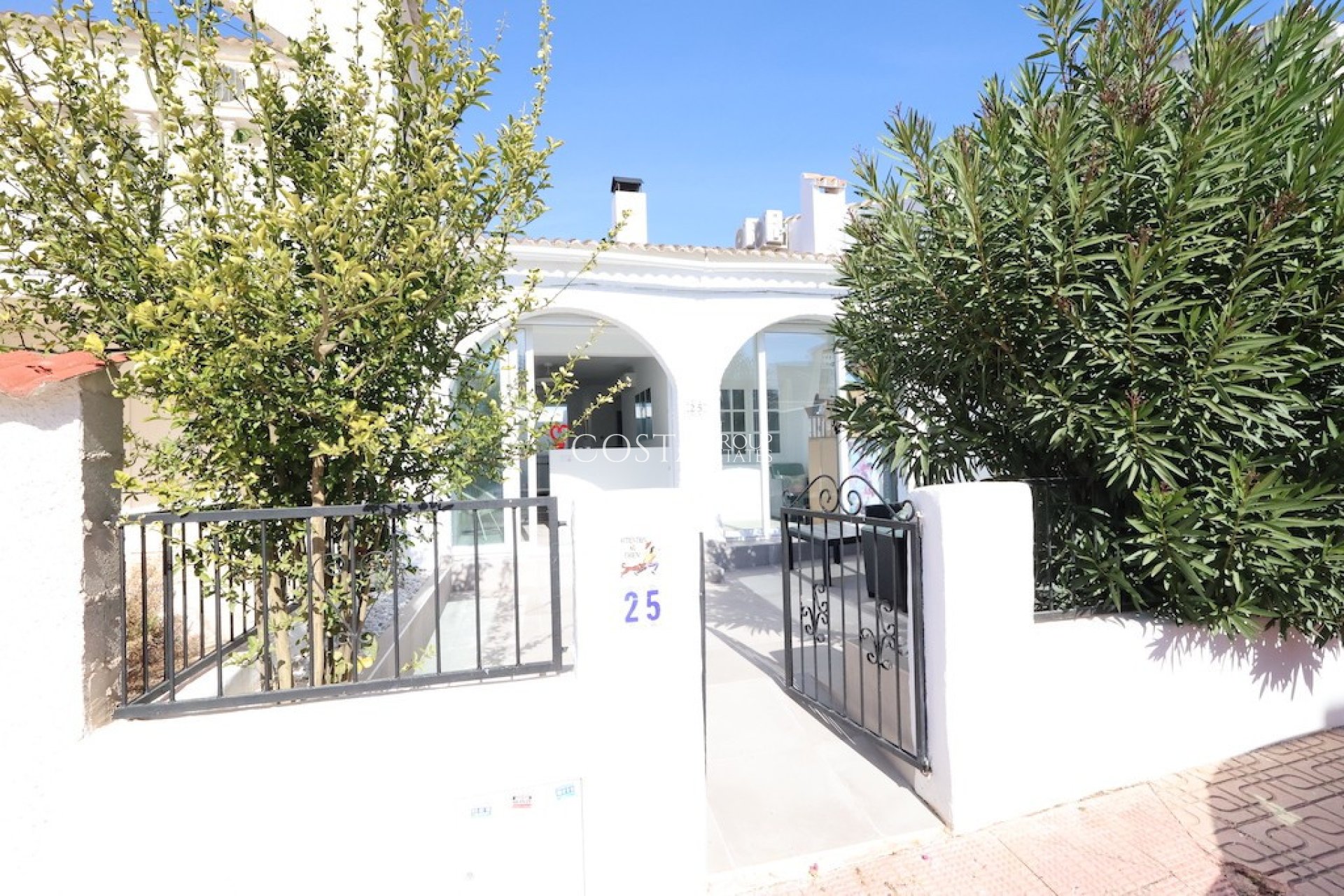Herverkoop - Huis -
Rojales - Quesada