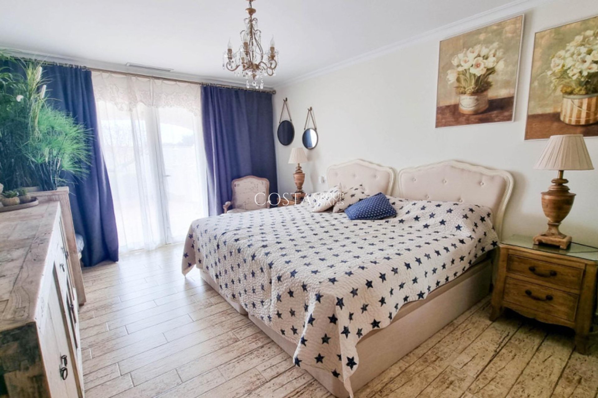 Herverkoop - Huis -
Teulada - Moraira