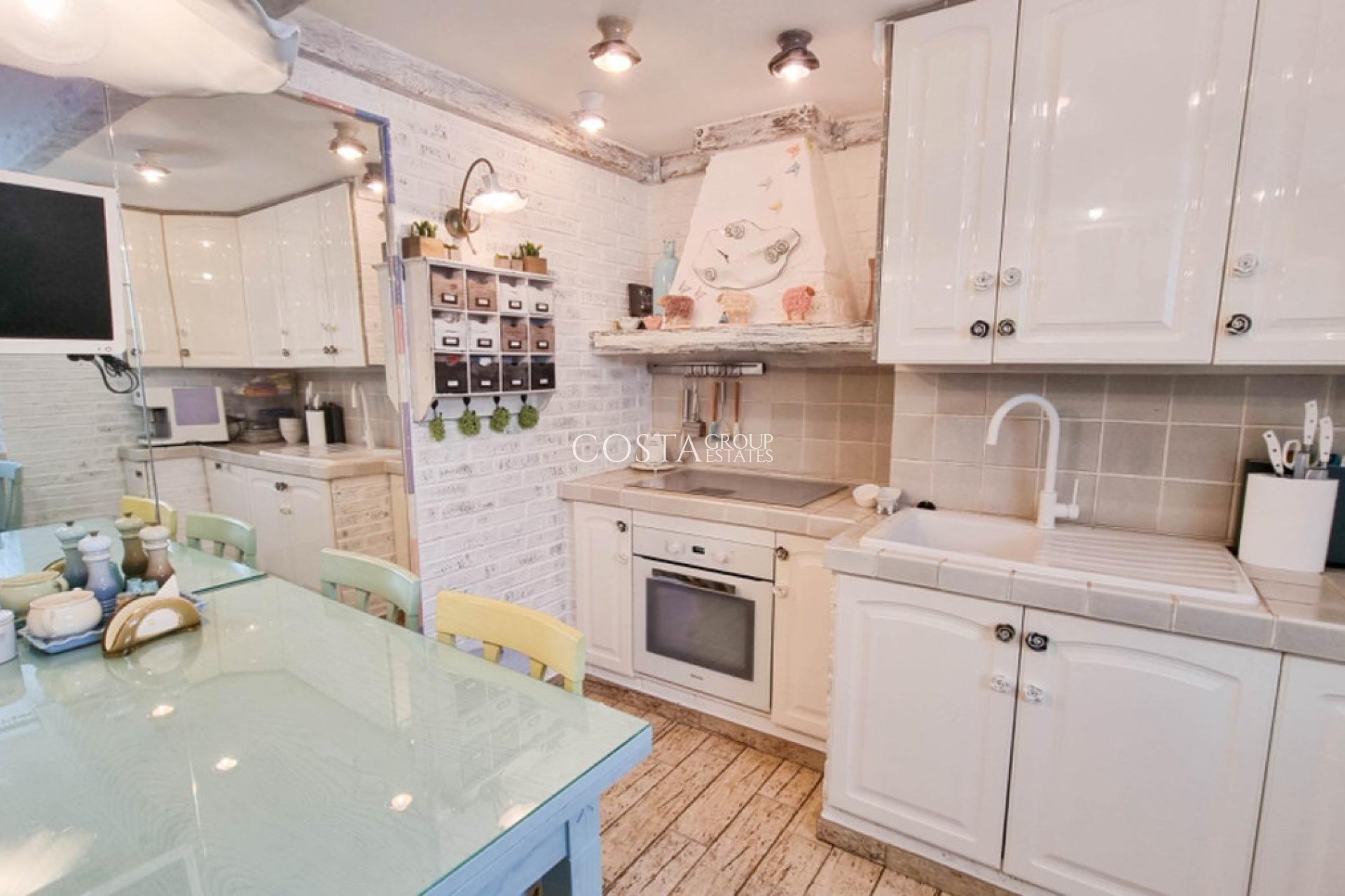 Herverkoop - Huis -
Teulada - Moraira