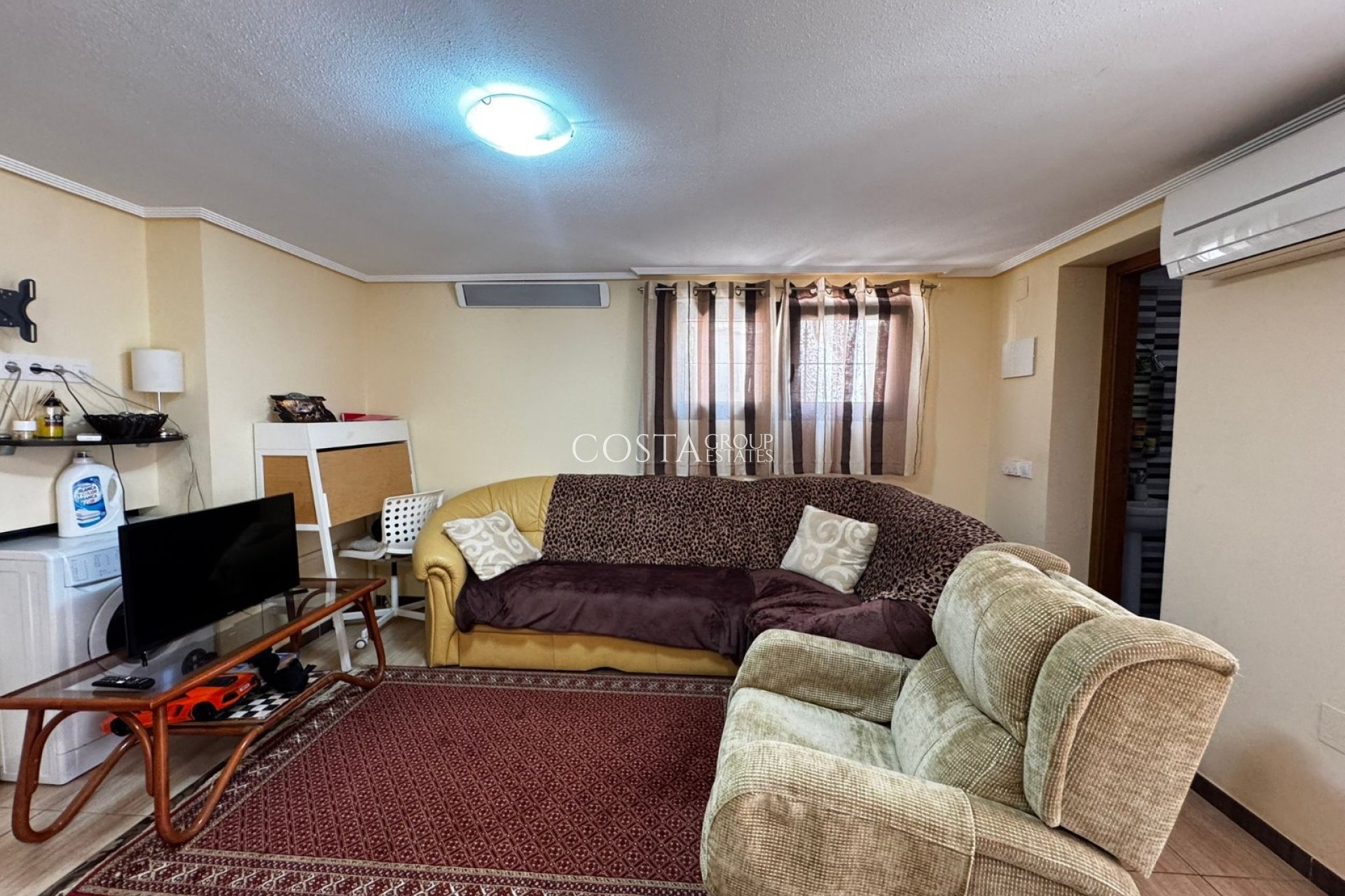 Herverkoop - Huis -
Torrevieja - Punta Prima