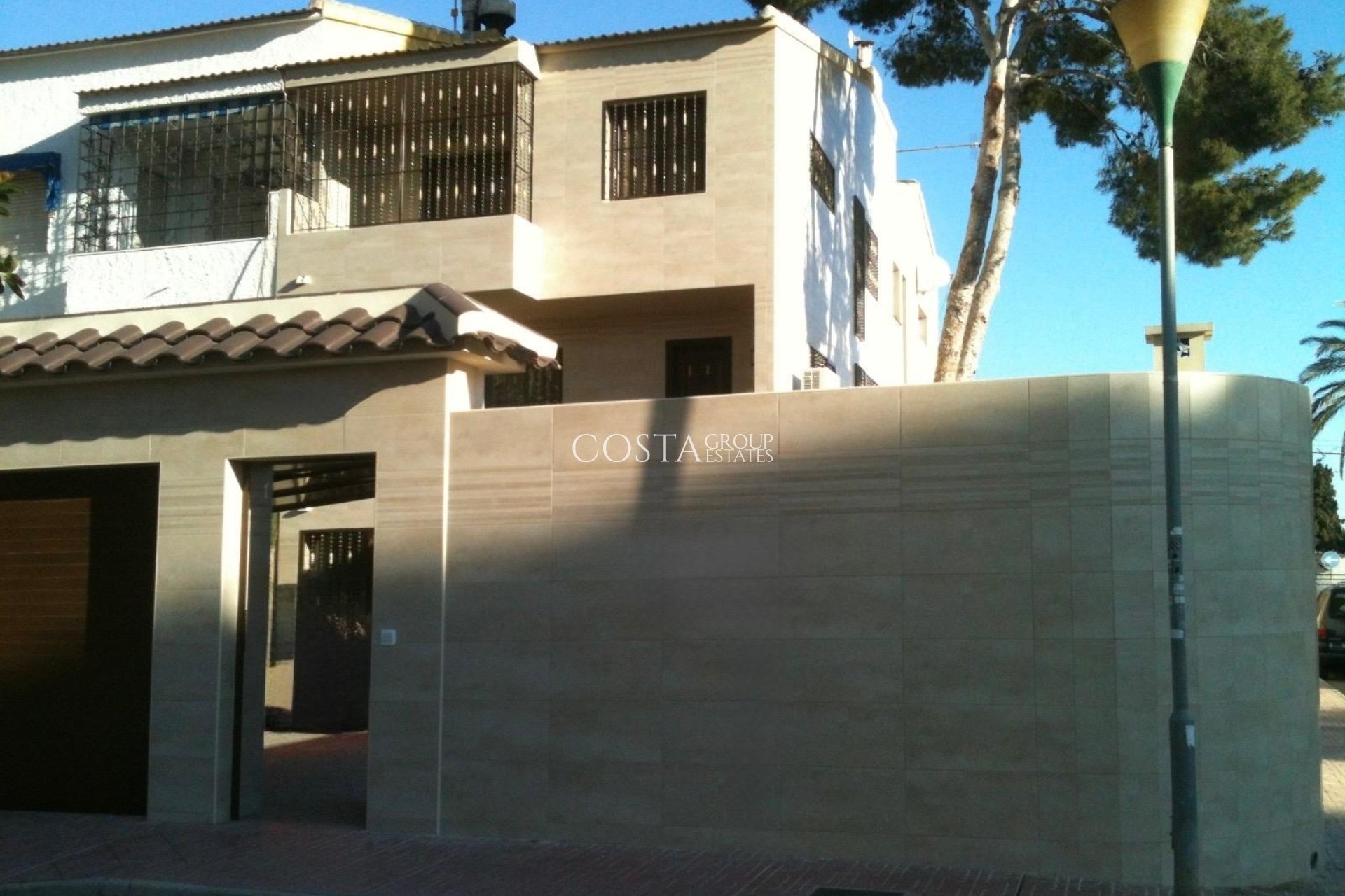 Herverkoop - Huis -
Torrevieja - Punta Prima