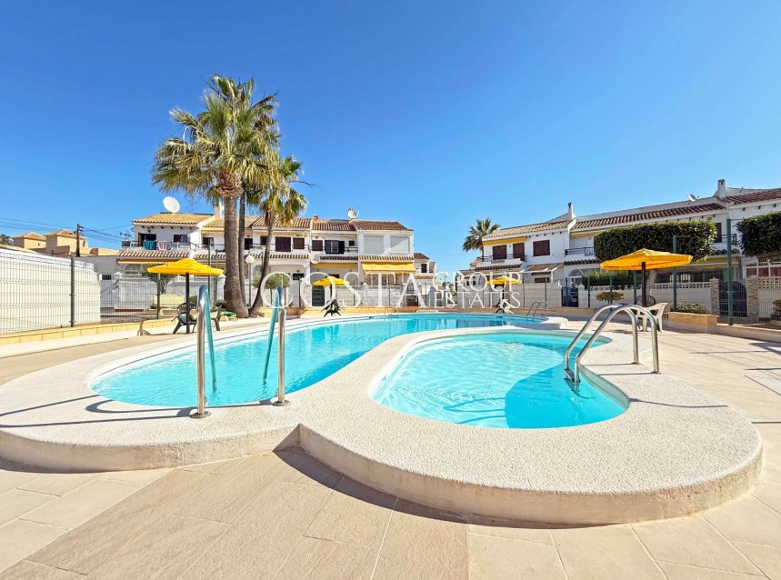 Herverkoop - Huis -
Torrevieja - Torrelamata - La Mata
