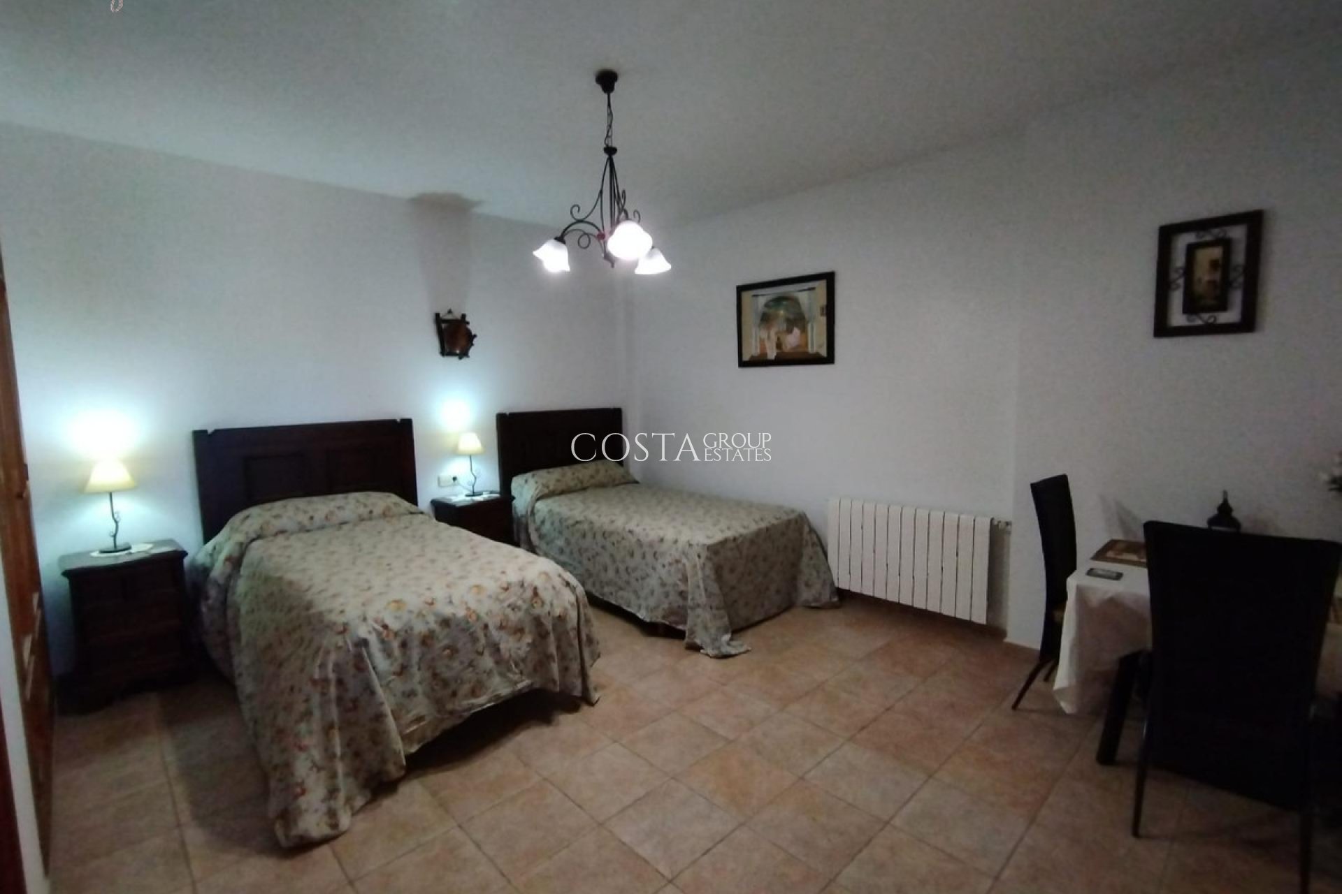 Herverkoop - Huis -
Torrevieja - Torrevieja Centro