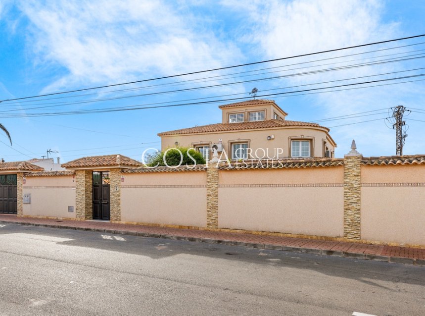 Herverkoop - Huis -
Torrevieja - Torrevieja Centro
