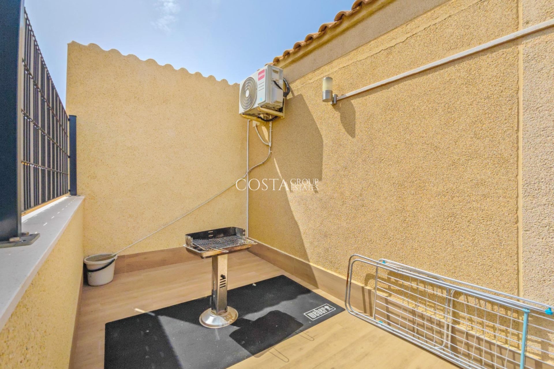 Herverkoop - Huis -
Torrevieja - Torrevieja Centro