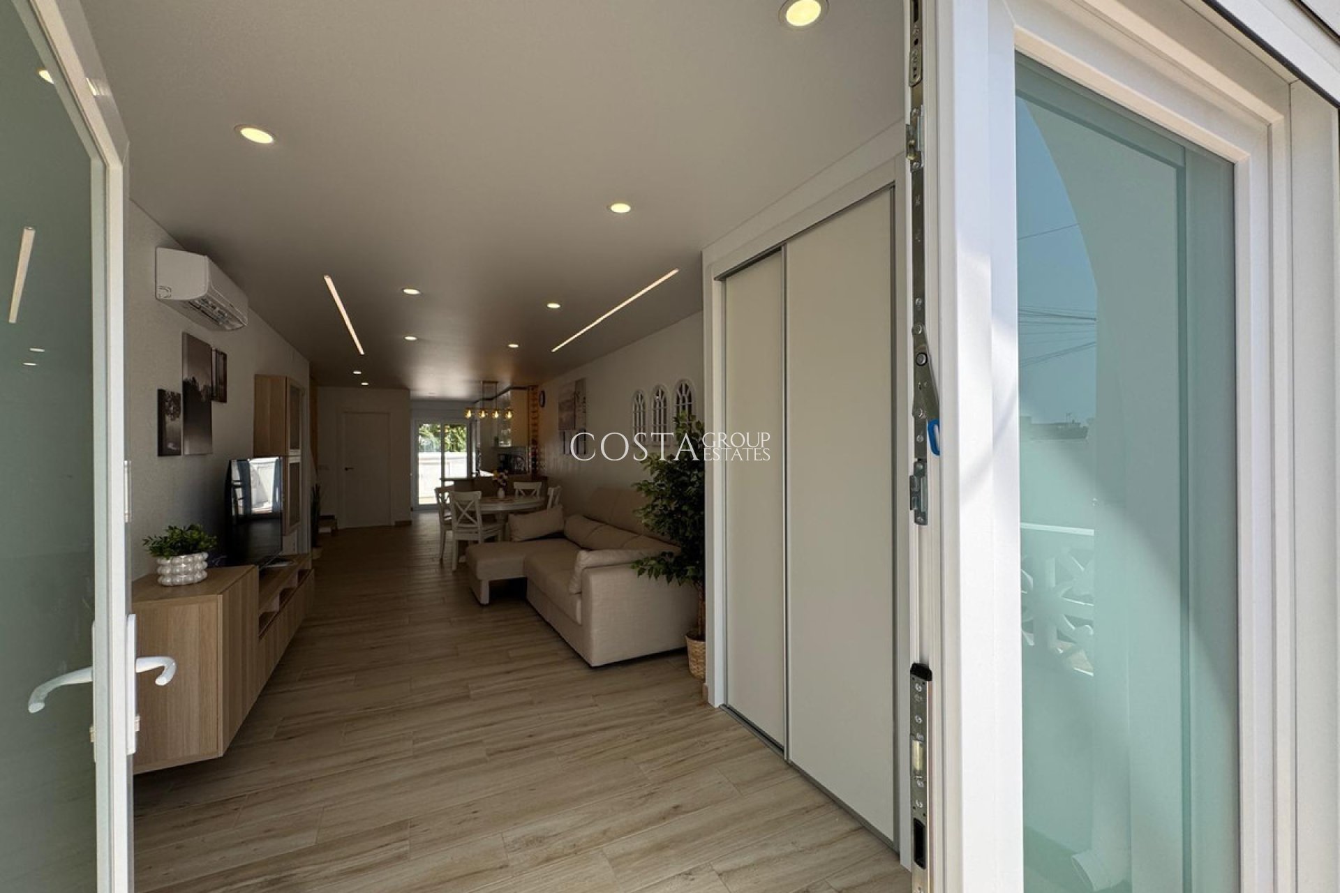 Herverkoop - Huis -
Torrevieja - Torrevieja Centro