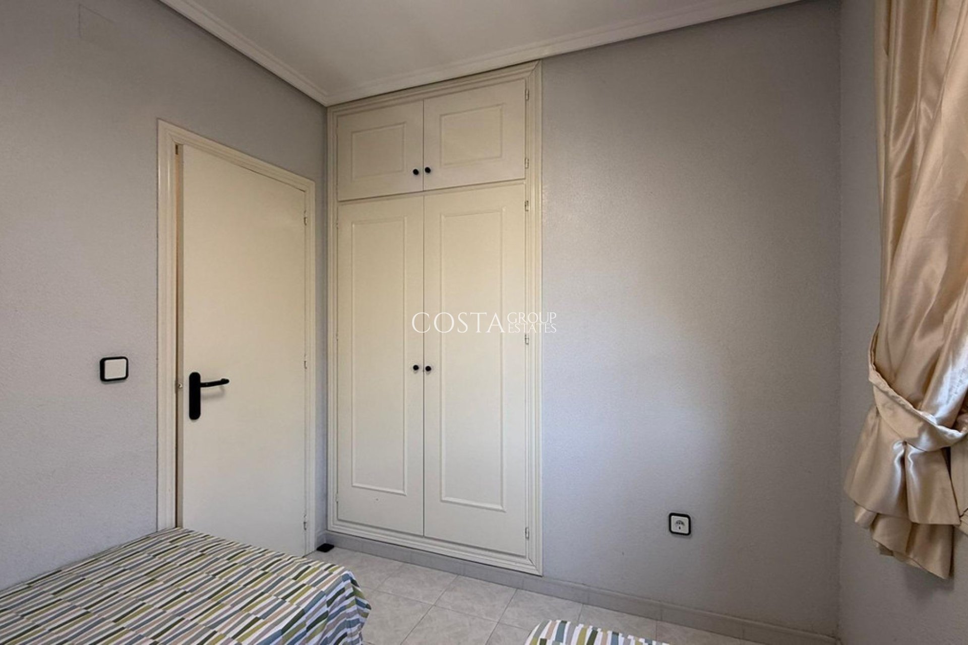 Herverkoop - Huis -
Torrevieja - Torrevieja Centro