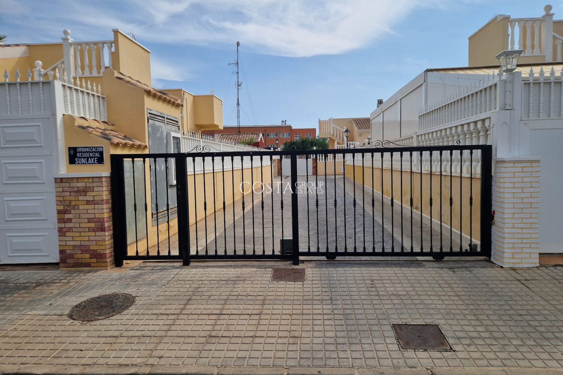Herverkoop - Huis -
Torrevieja - Torrevieja Centro