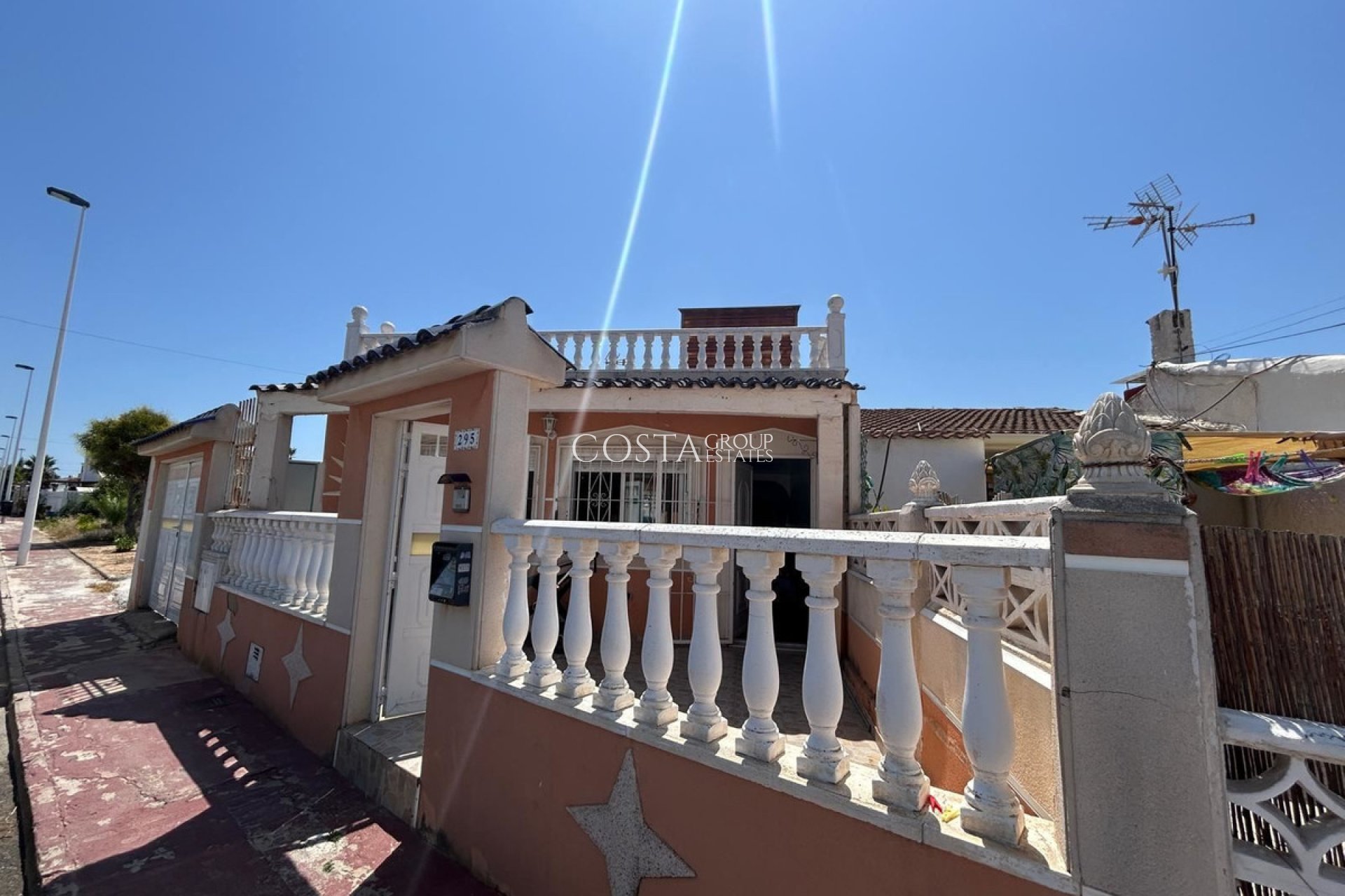 Herverkoop - Huis -
Torrevieja - Torrevieja Centro