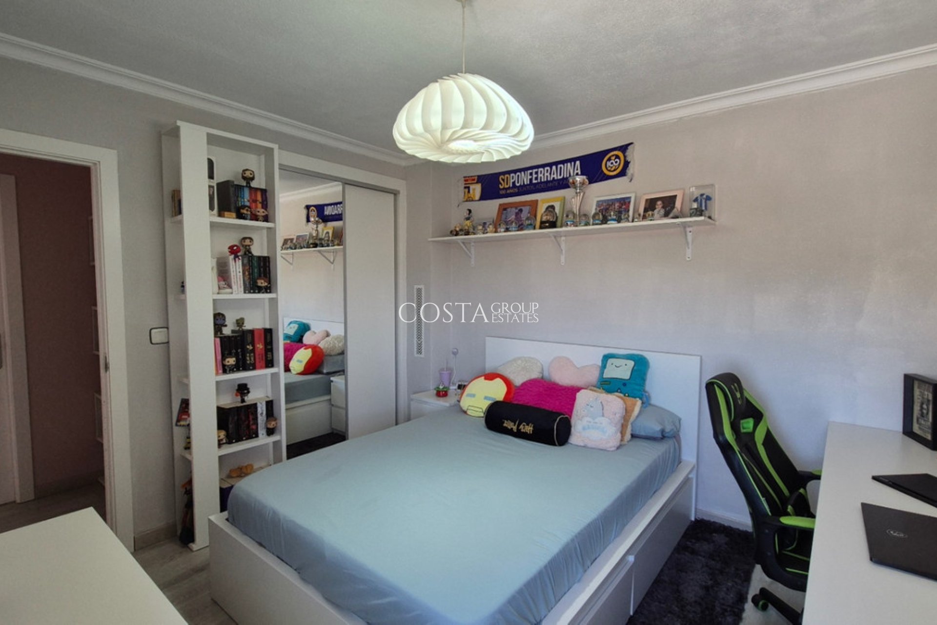 Herverkoop - Huis -
Torrevieja