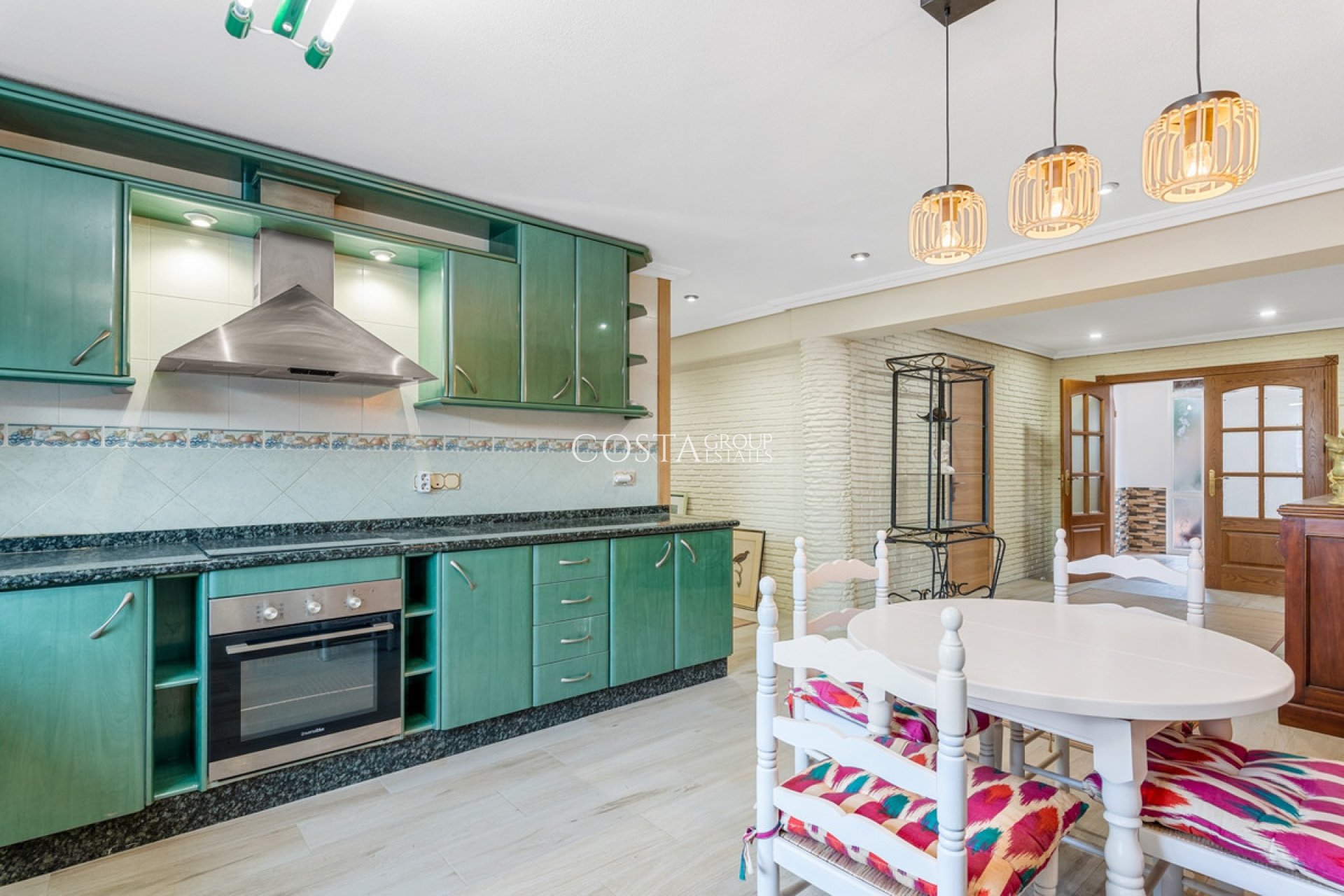 Herverkoop - Huis -
Torrevieja