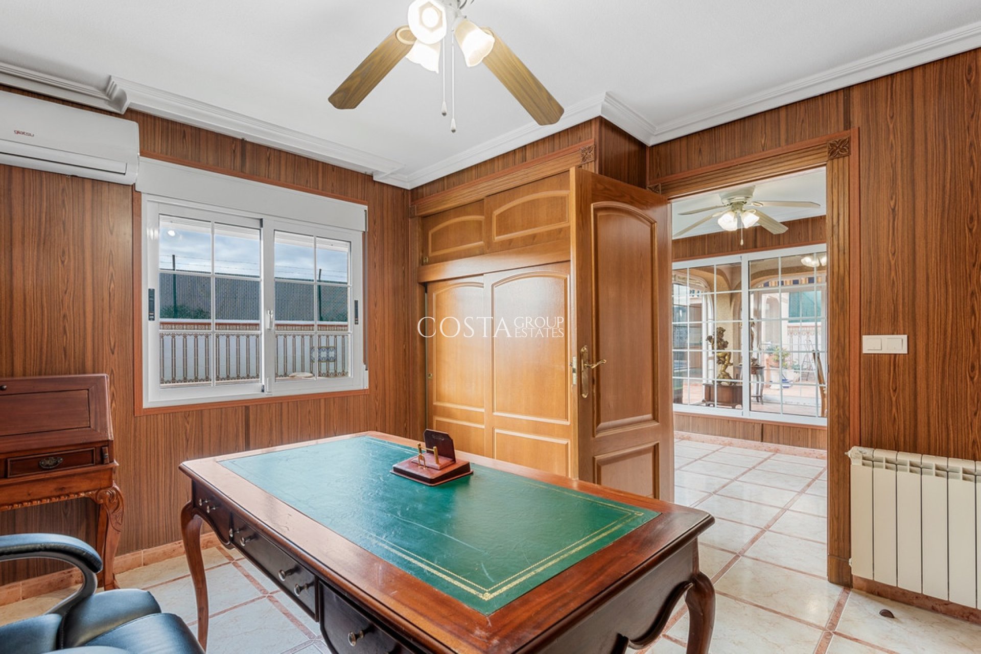 Herverkoop - Huis -
Torrevieja