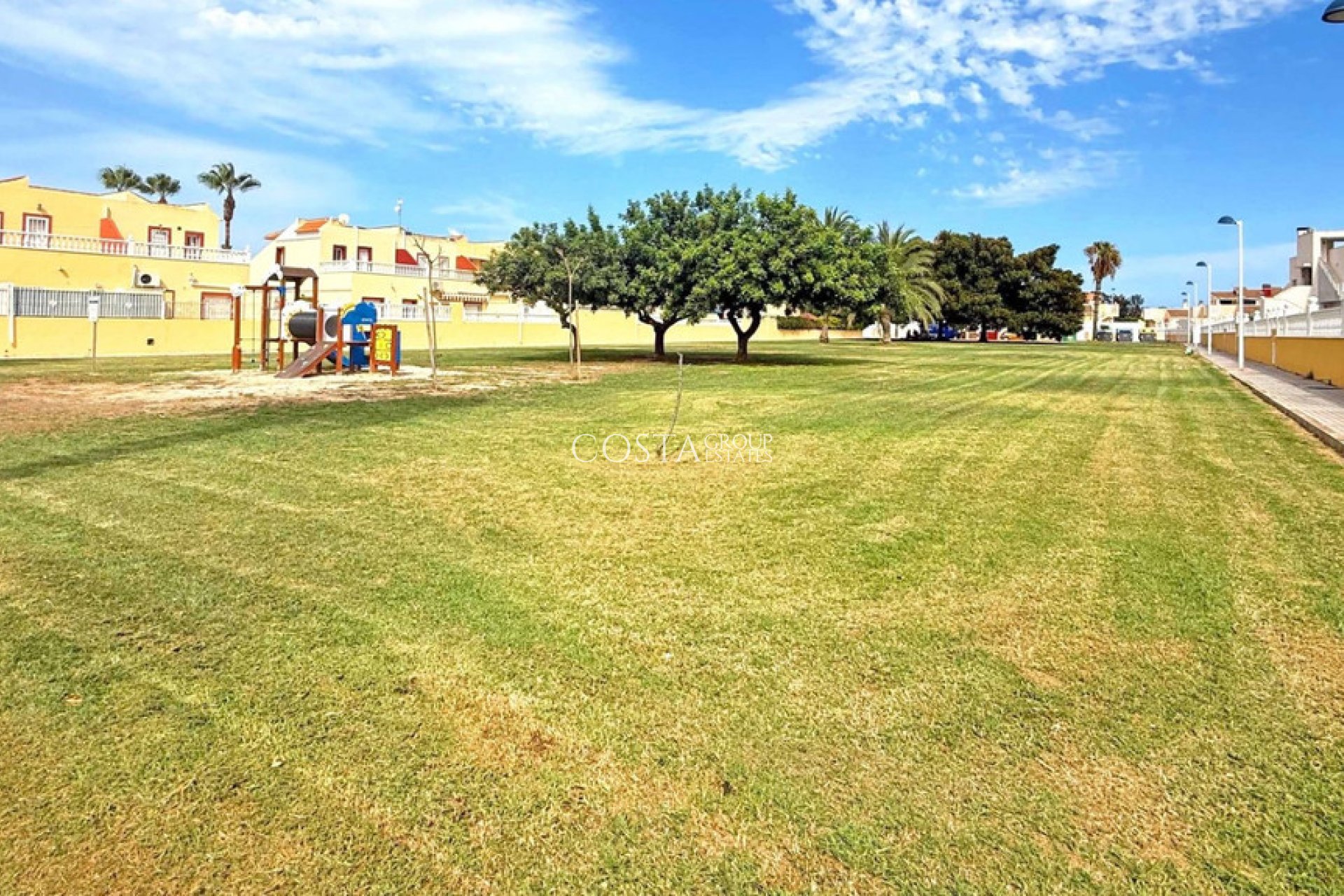 Herverkoop - Huis -
Torrevieja