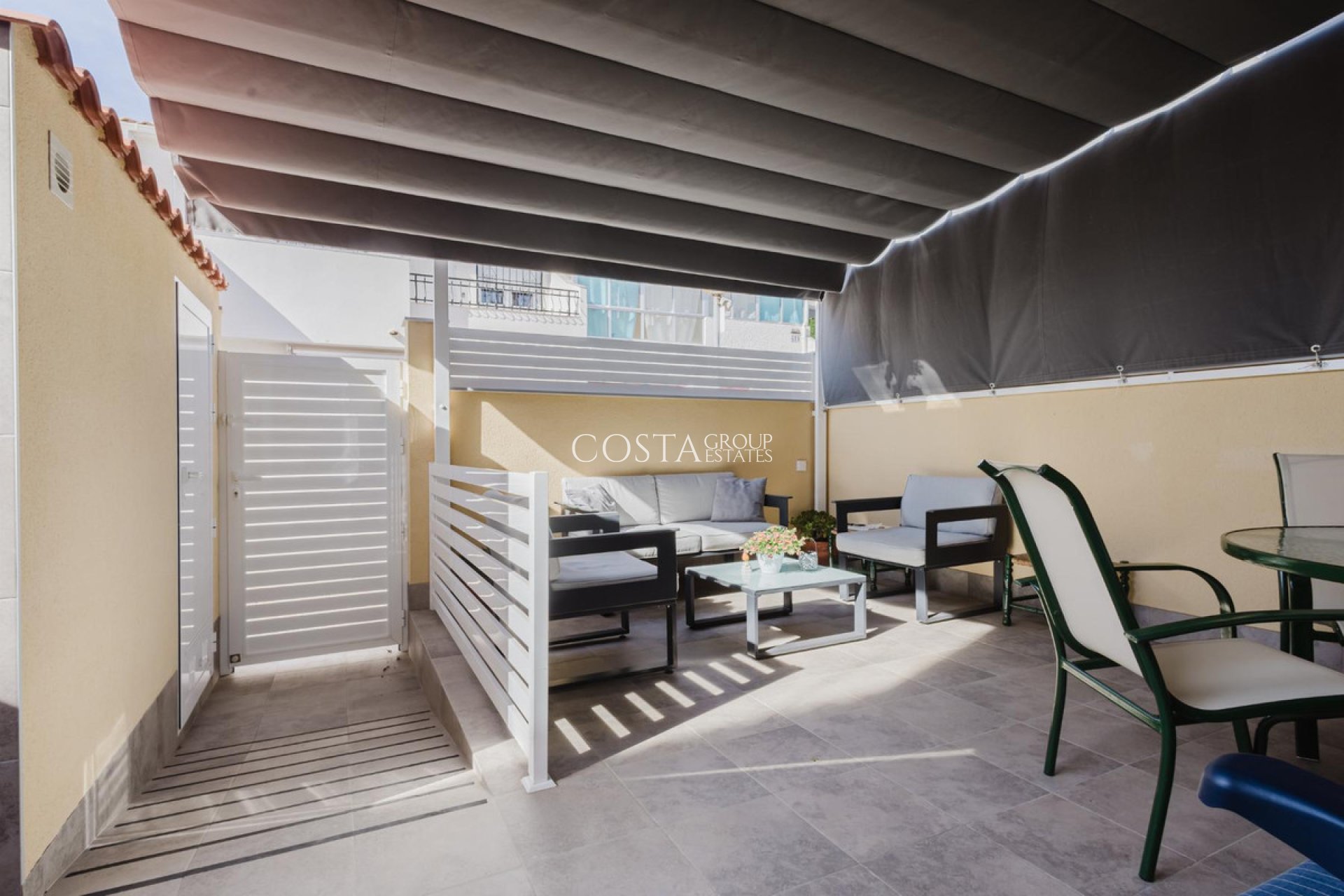 Herverkoop - Huis -
Torrevieja