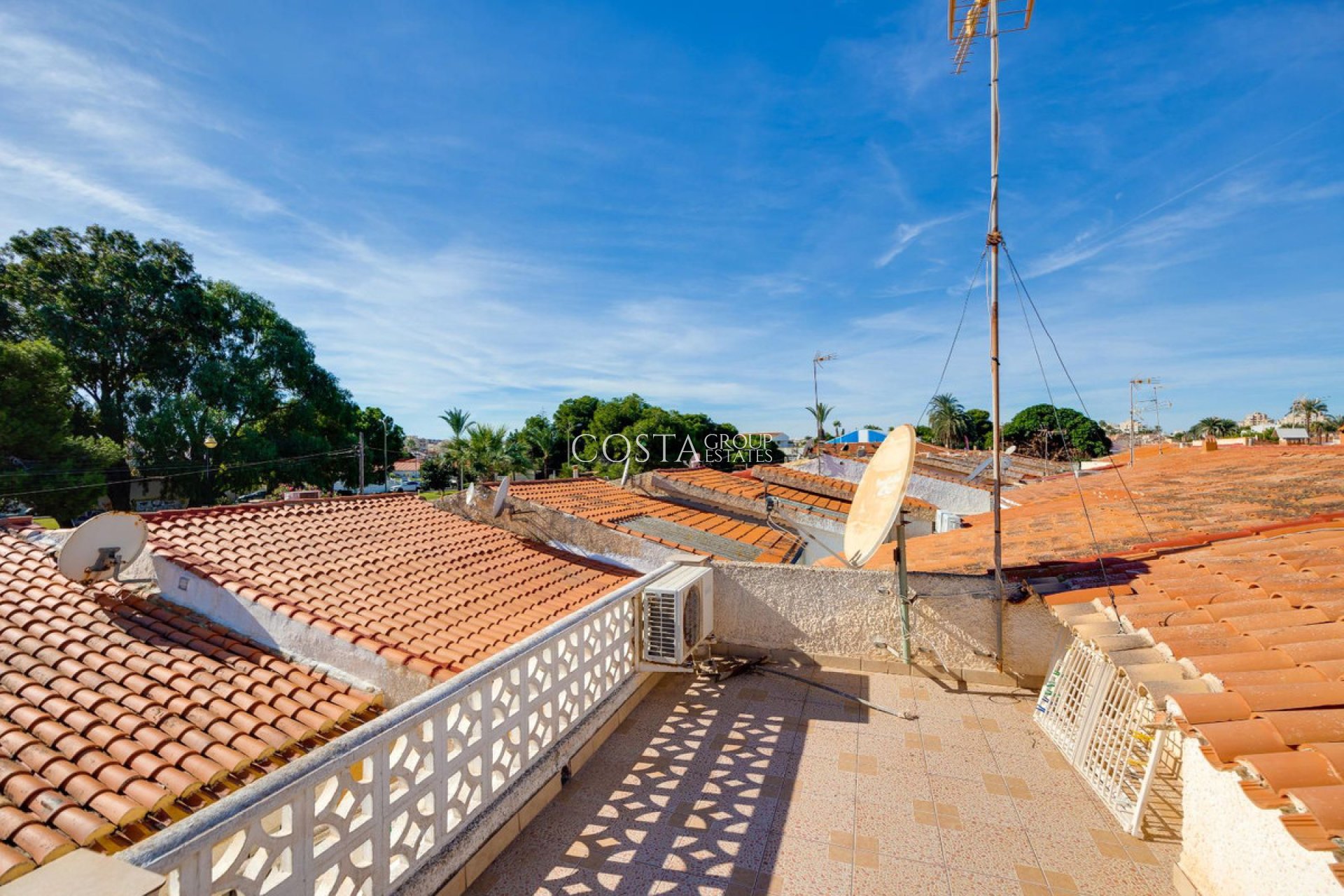 Herverkoop - Huis -
Torrevieja