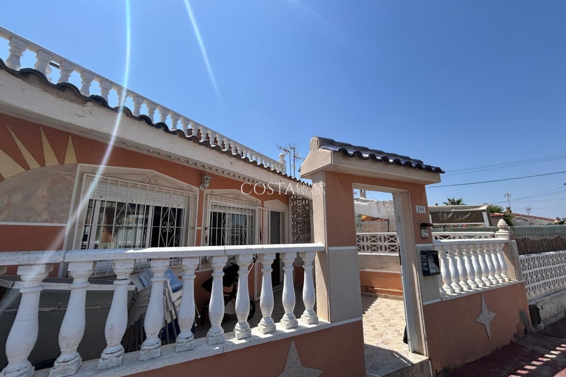 Herverkoop - Huis -
Torrevieja