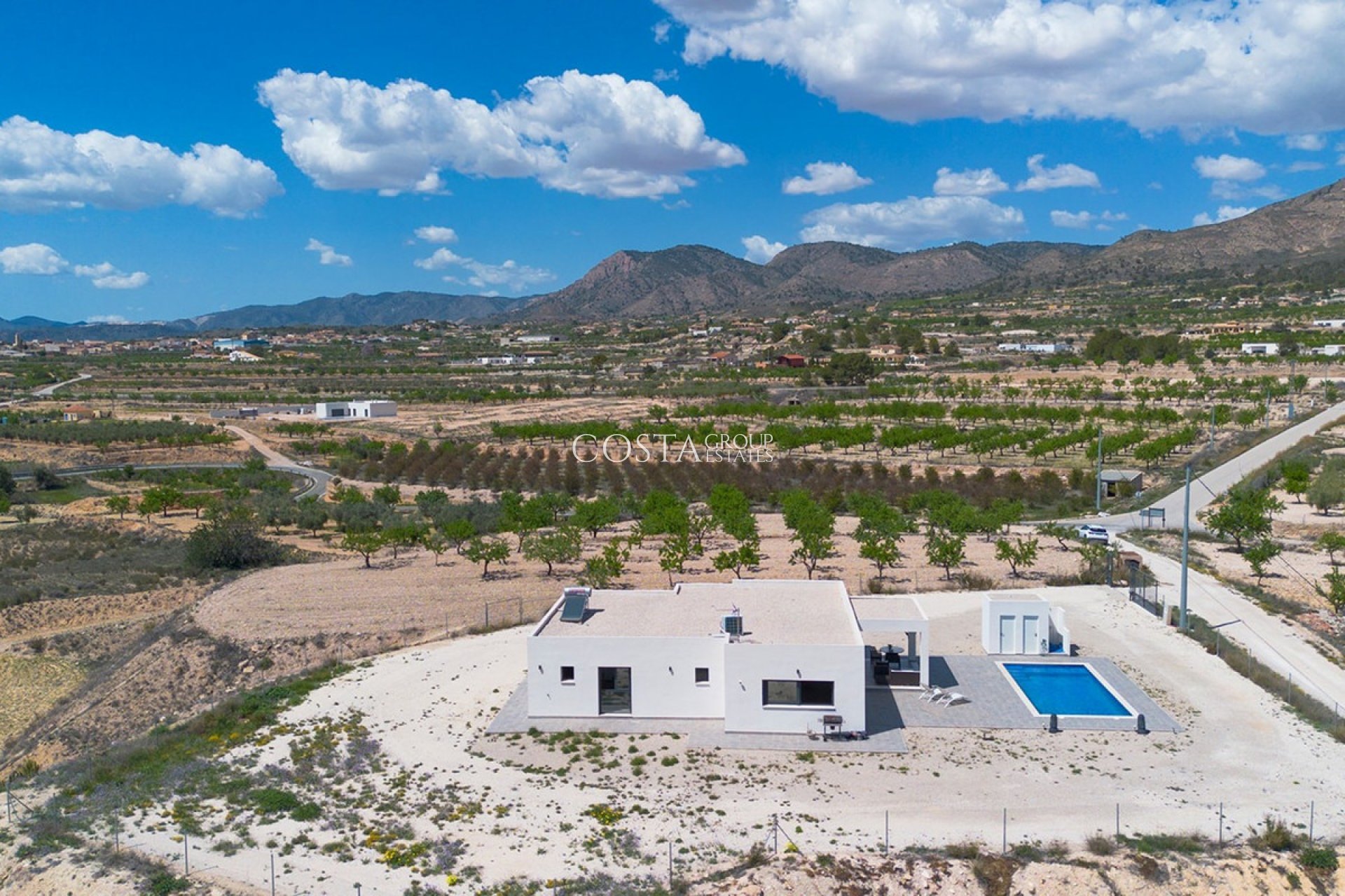 Herverkoop - Villa -
Abanilla - Macisvenda