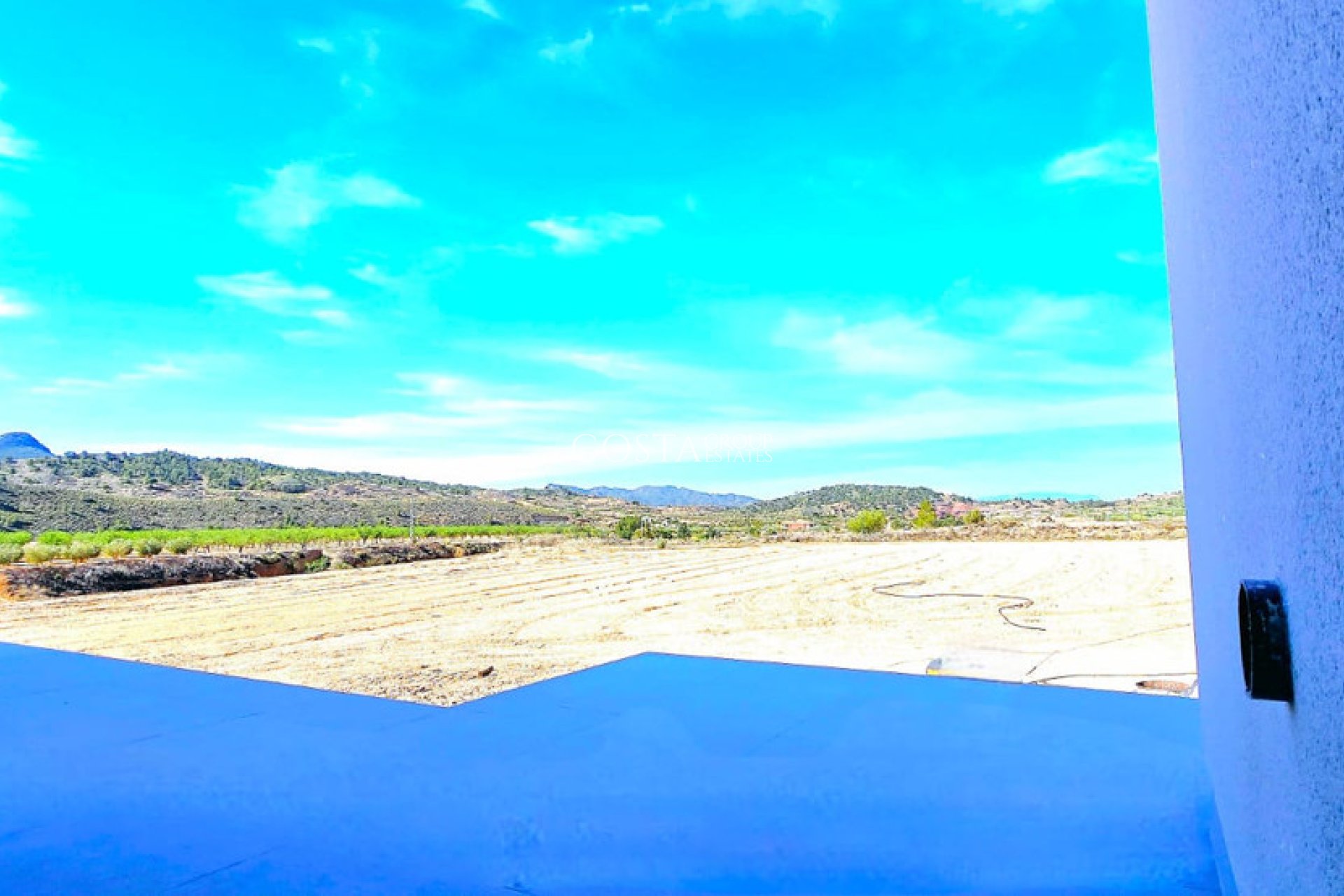 Herverkoop - Villa -
Abanilla - Macisvenda