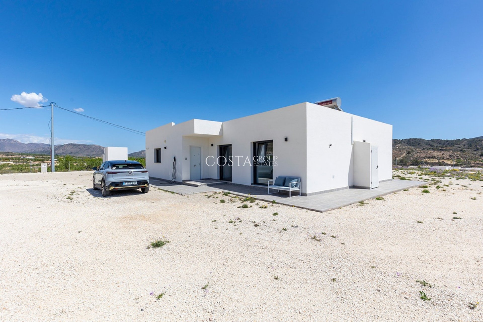 Herverkoop - Villa -
Abanilla - Macisvenda