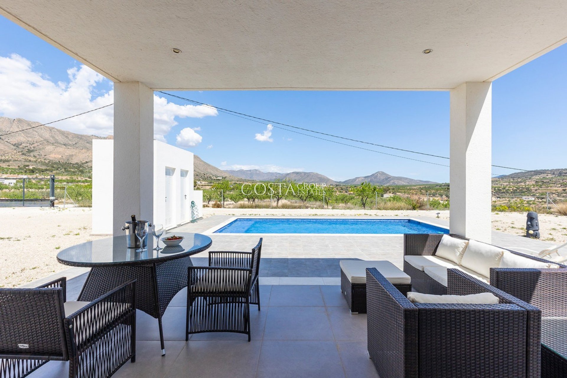 Herverkoop - Villa -
Abanilla - Macisvenda