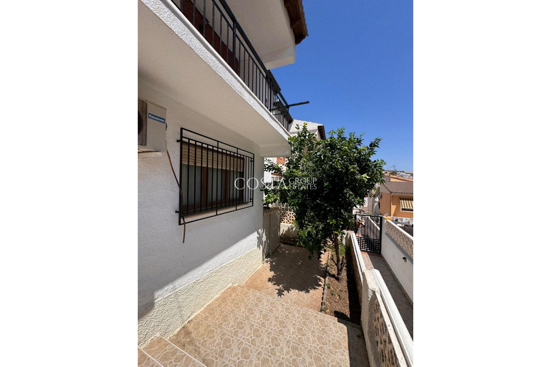 Herverkoop - Villa -
Aguilas - Águilas Centro