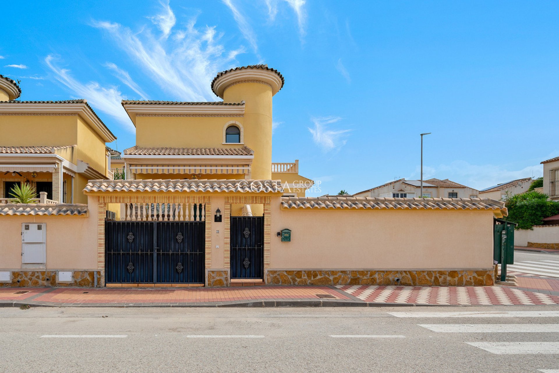 Herverkoop - Villa -
Algorfa - Algorfa Centro