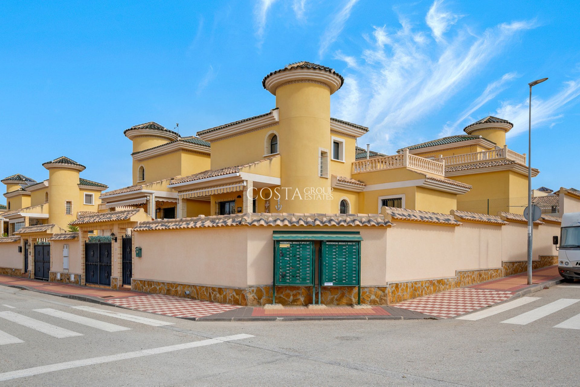 Herverkoop - Villa -
Algorfa - Algorfa Centro