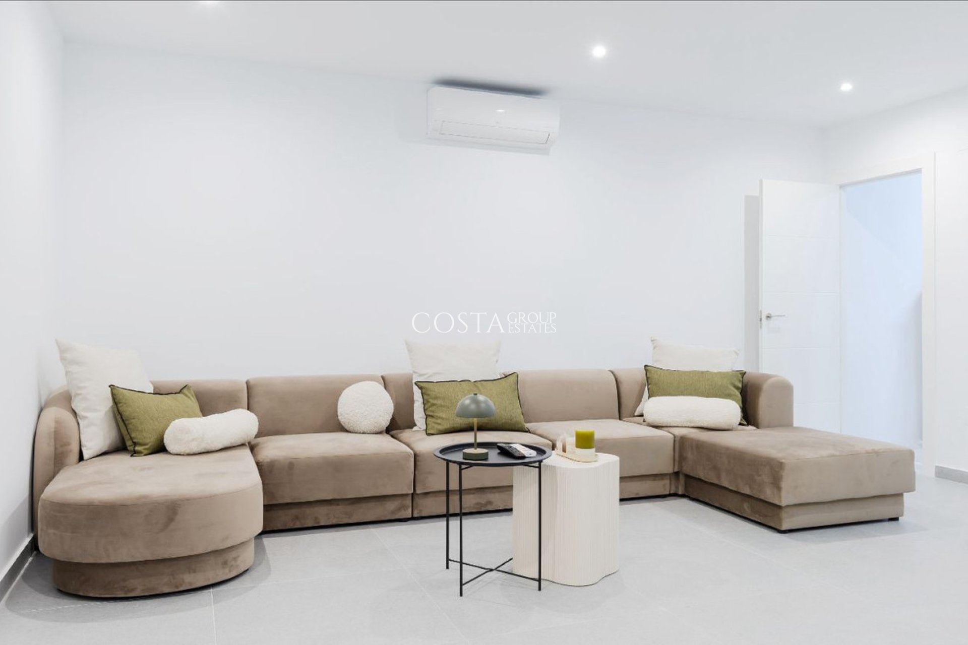 Herverkoop - Villa -
Algorfa - La Finca Golf