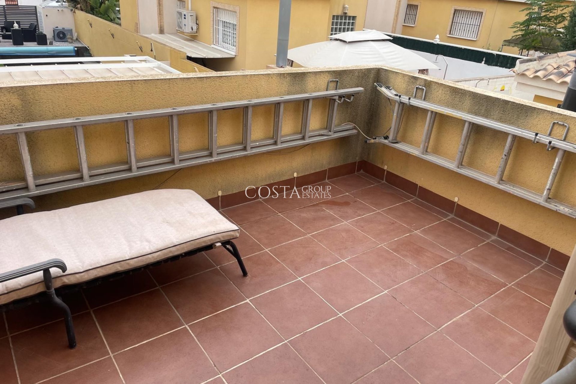 Herverkoop - Villa -
Algorfa - Lo Crispin