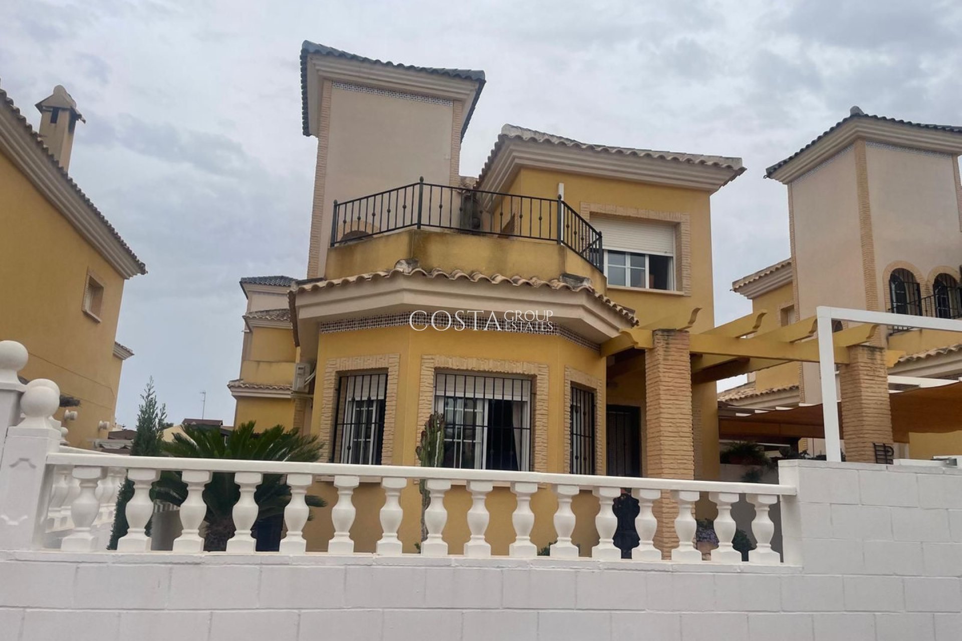 Herverkoop - Villa -
Algorfa - Lo Crispin