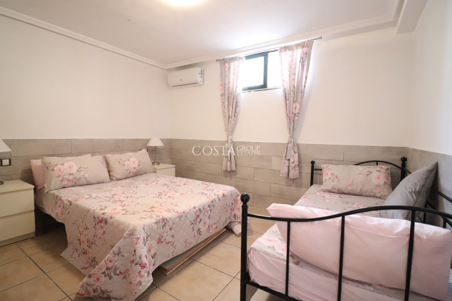 Herverkoop - Villa -
Algorfa - Lo Crispin