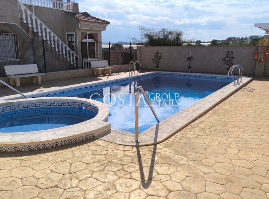 Herverkoop - Villa -
Algorfa - Montemar