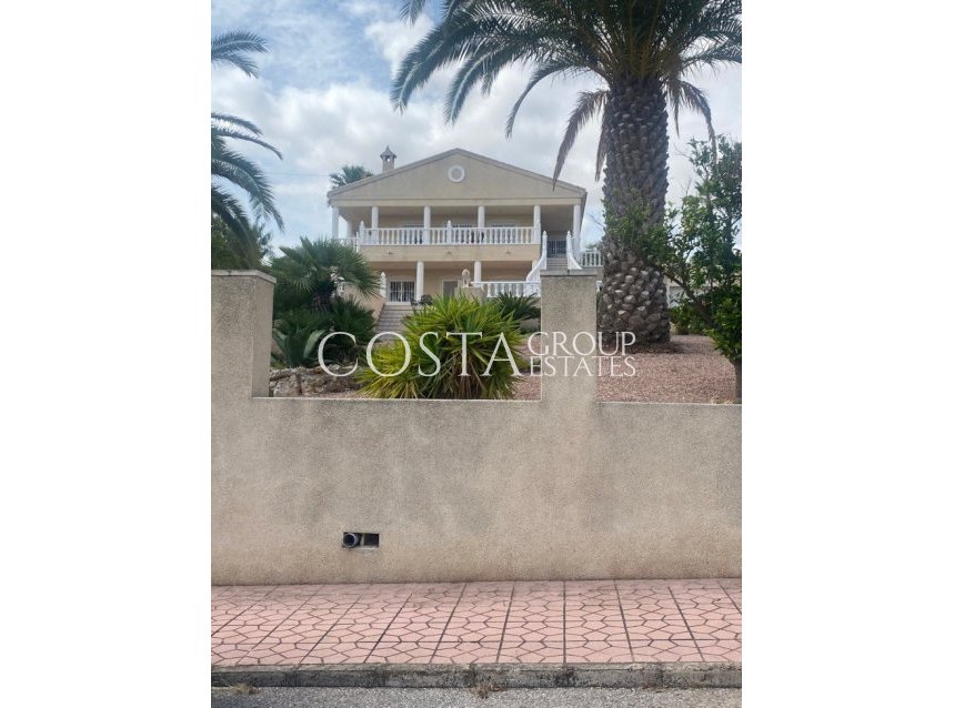 Herverkoop - Villa -
Algorfa