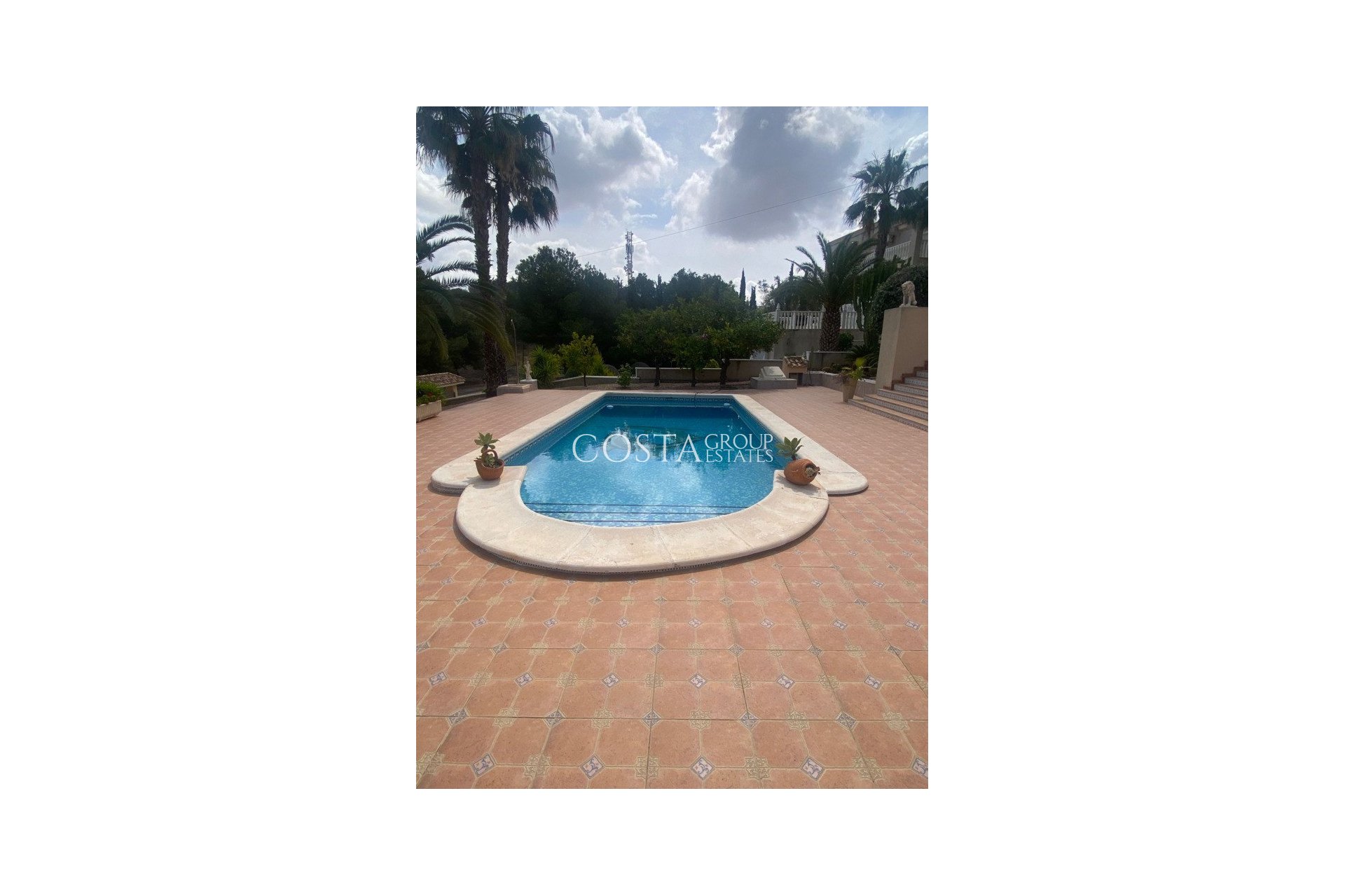 Herverkoop - Villa -
Algorfa